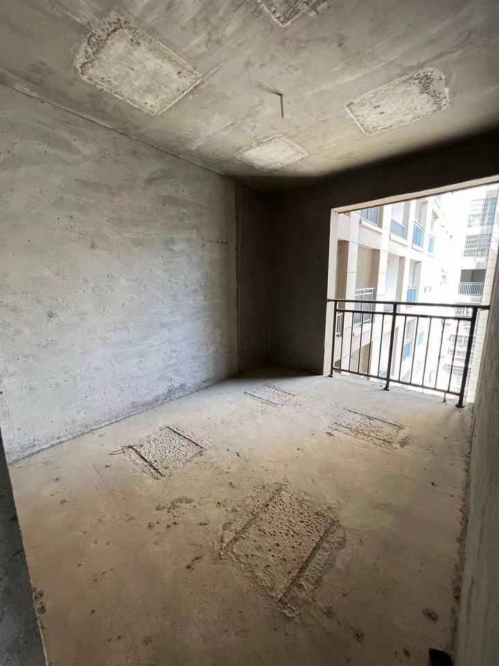 山水藍(lán)天法拍房二期19#、20#棟1304號