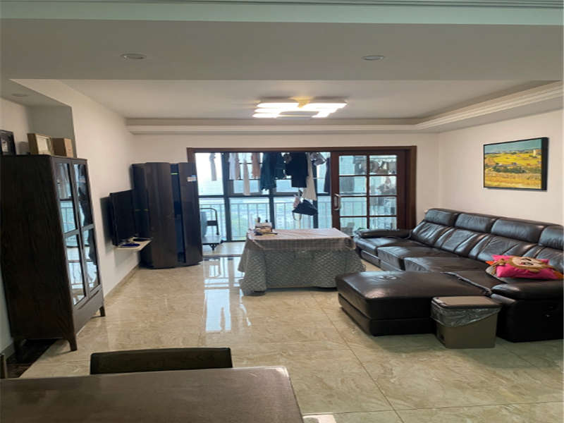 新長(zhǎng)海廣場(chǎng)（新長(zhǎng)海中心）法拍房E、F棟2212