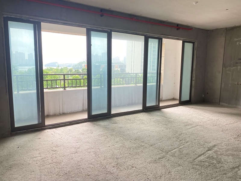 卓越淺水灣法拍房19棟502號房屋及地下D083車位（雙學區(qū)）