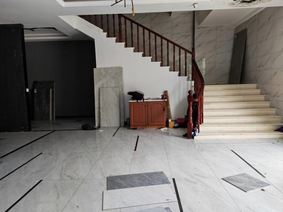 湖南高星物流園（高星物流園市場(chǎng)交易區(qū)）法拍房二期3-12#棟120、121、122、123室