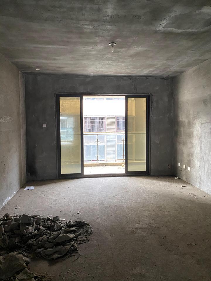 鈺龍?zhí)煜录褕@法拍房16棟403號（雙學區(qū)）