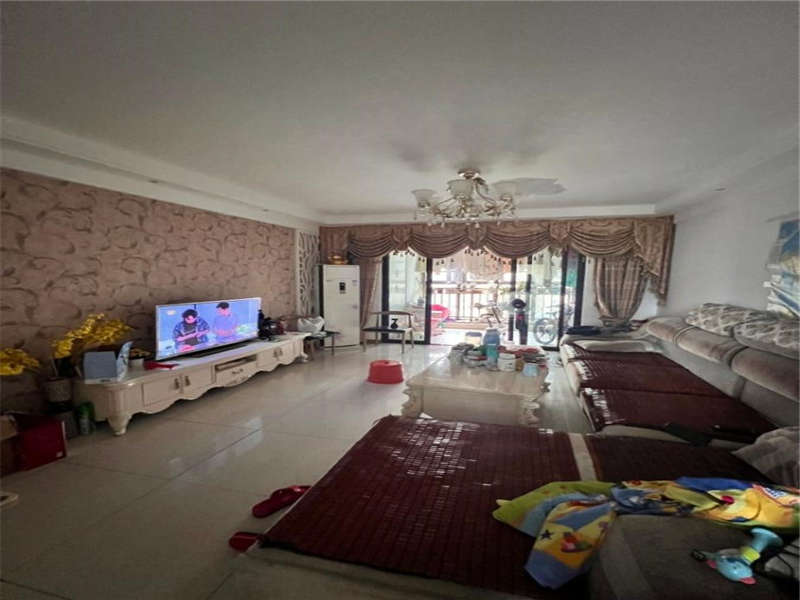 中海國際社區(qū)二期（中海江御名園）法拍房二期二區(qū)3、4棟808房