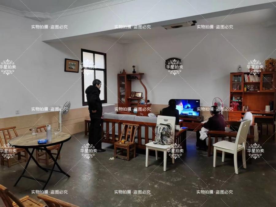 嵩塘南路105號(hào)法拍房103號(hào)101、201