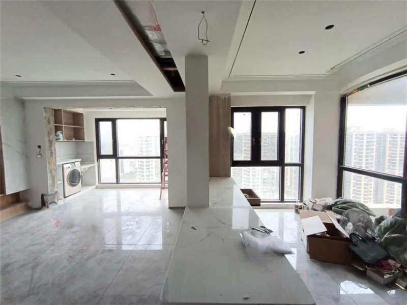 中南國際眼鏡城（中偉商業(yè)中心）法拍房3、4、5棟2301室及其室內(nèi)物品