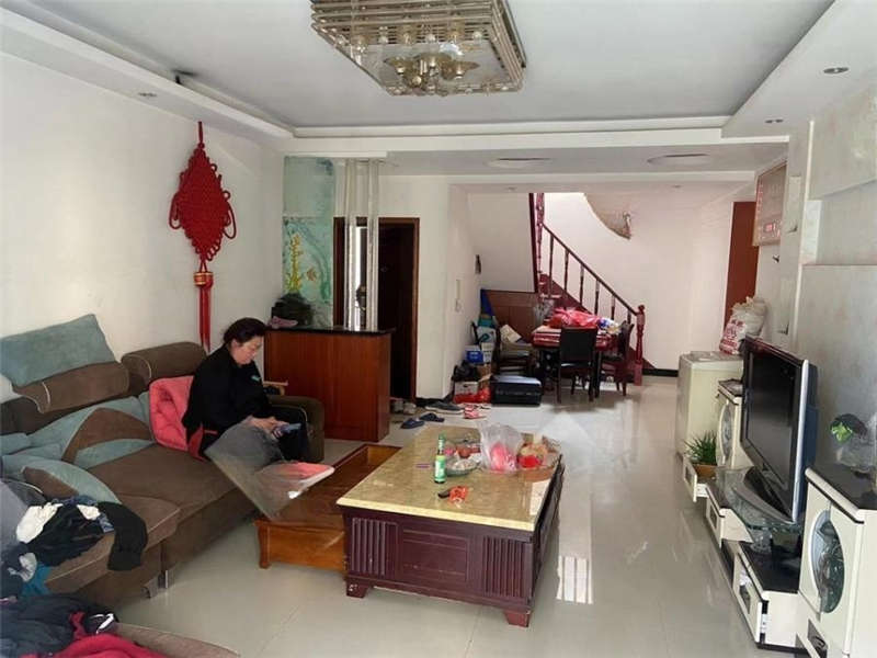 蓮湖大市場(chǎng)（蓮湖汽配城）法拍房6、7棟601房