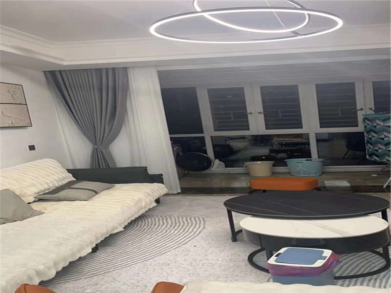 富基世紀公園法拍房73-74棟808室及房屋內(nèi)現(xiàn)有的家具 、家電