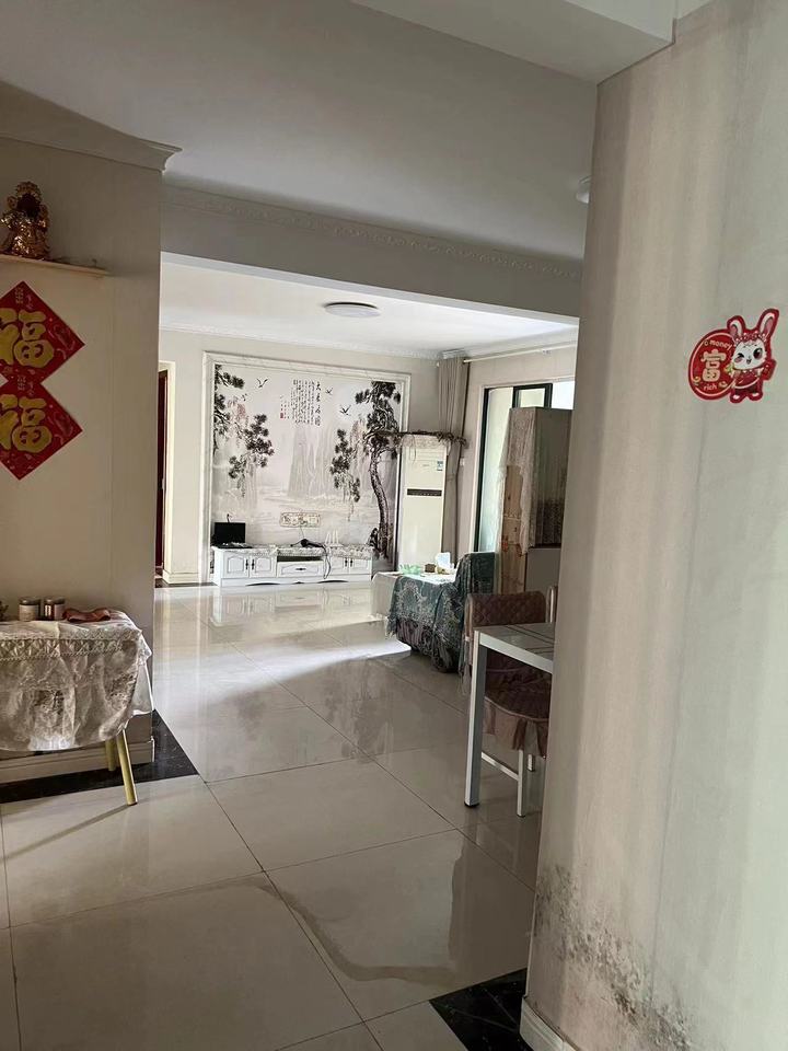 富基世紀(jì)公園法拍房52#、53#棟608室