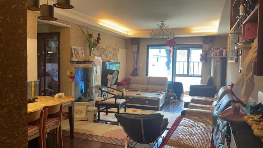 萬科白鷺郡法拍房三期26棟303號及地下室第三期373、461號車位