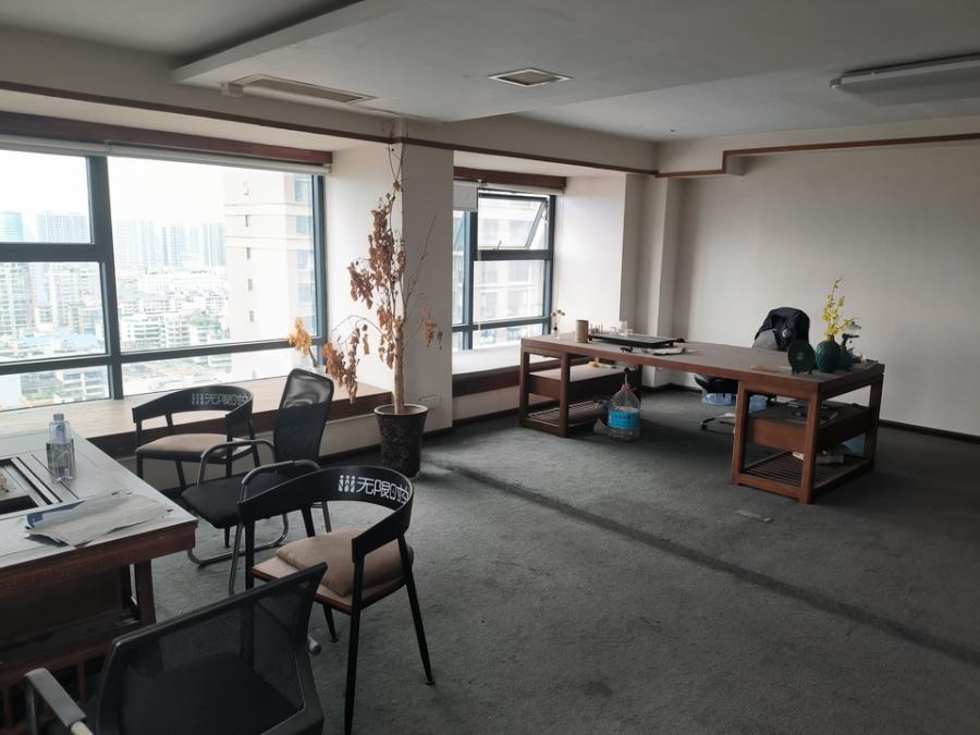 萬象新天地法拍房5號棟2501、2502、2505、2506號