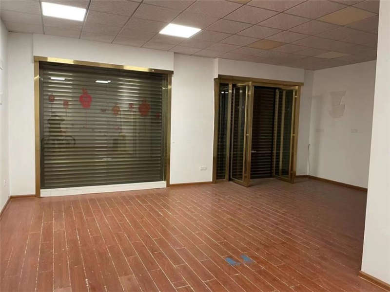 星沙鎮(zhèn)三產(chǎn)業(yè)街法拍房3片6組合1、2號(hào)101室