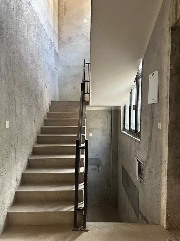 1706597084373060.jpg
