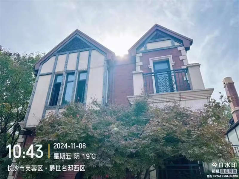 爵世名?。ň羰棵。┓ㄅ姆?27棟102房（別墅）