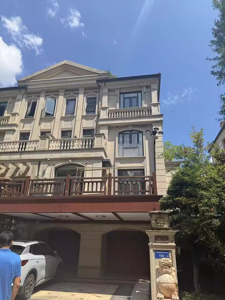 （稀缺雙拼別墅 一線湖景）中海梅溪湖壹號（湖墅嘉園）法拍房1-D4棟102房